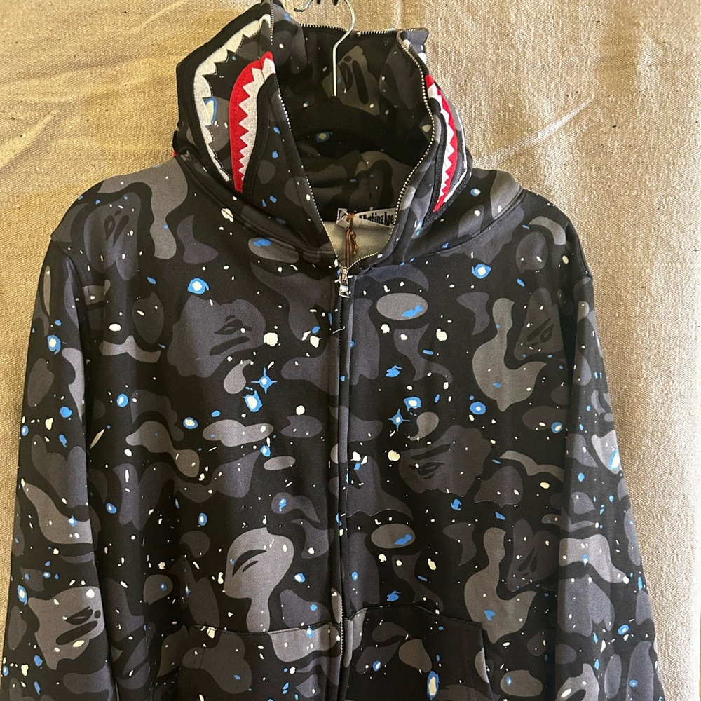 BAPE HOODIE ZIPUP GALAXY SIZE MEDIUM